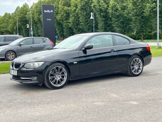 BMW 320 2010