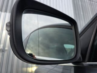 Volvo XC60 Momentum Osmium Grey Metallic 2.0 D4 140кВ
