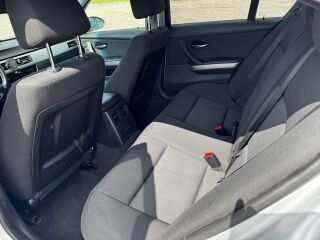 BMW 320 2.0 120kW