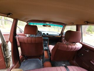 Mercedes-Benz 240 2.4 53kW