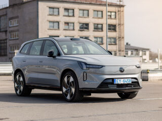 Volvo EX90 300kW
