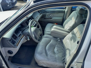Lincoln Town Car Signature Series 4.6 V8 157kW