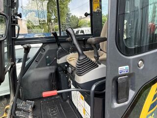 Komatsu PC35MR 22кВ