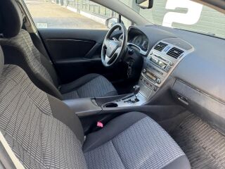 Toyota Avensis Linea Sol Style 2.0 112kW
