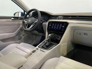 Volkswagen Passat Variant Executive 2.0 TDI 110кВ