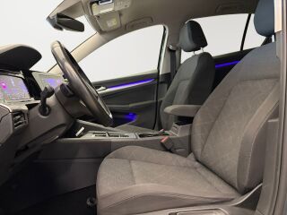 Volkswagen Golf Life 1.0 81kW