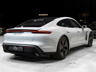 Porsche Taycan GTS 440kW