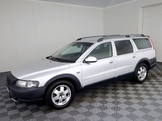 Volvo XC70 Summum ATM 2.4 D5 120kW