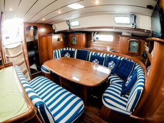 Beneteau Oceanis 50 Volvo Penta 80 hp