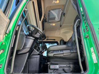 Mercedes-Benz Actros 2658 6x4 425kW
