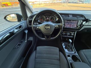 Volkswagen Touran Highline Facelift 2.0 R4 TDI 140kW