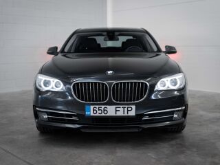 BMW 740 Facelift xDrive 3.0 230кВ