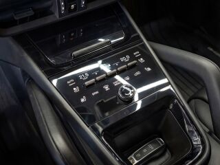 Porsche Cayenne Turbo E-Hybrid GT 4.0 V8 441kW