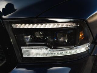 Dodge RAM 1500 HEMI V8 5.7 295kW