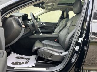 Volvo XC60 Inscription Luxury AWD MY23 2.0 B5 KERS MILD Kerghübriid 183kW