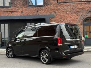 Mercedes-Benz Long 4matic black edition 2.1 140kW