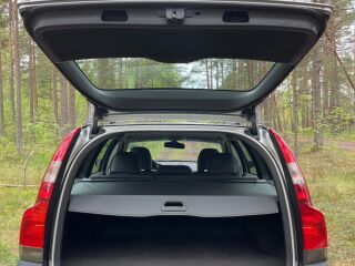 Volvo XC70 AWD D5 2.4 D5 TDi 120kW