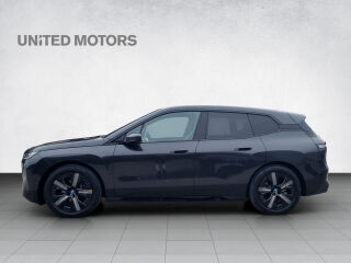BMW iX xDrive 40 Sportpakett 240кВ