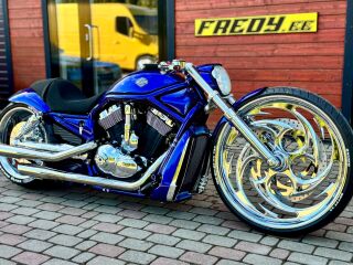 Harley-Davidson VRSCA V-Rod 26 Esi- ja 300 Tagaratas V2 Revolution 86kW