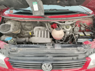 Volkswagen Caravelle 2.4 57kW