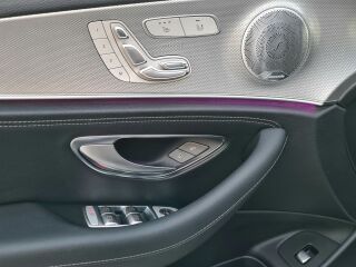 Mercedes-Benz E 350 AMG Black Edition 3.0 V6 190kW
