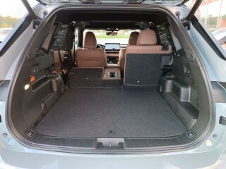 Mitsubishi Outlander Instyle Plus Luxury 4WD 2.4 PHEV 225kW