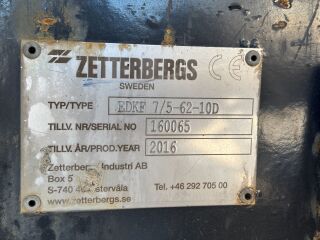 Scania G490 8x4*4 EURO6 + BOX VIBRATOR 360kW