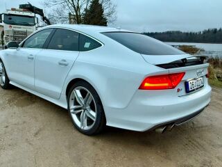 Audi S7 4.0 V8 309кВ