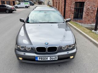 BMW 525 d Touring Shadowline Edition Lifestyle 2.5 M57 120кВ