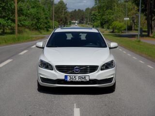Volvo V60 SUMMUM AWD TWIN ENGINE PLUG IN HYBRID FACELIFT 2.4 162kW