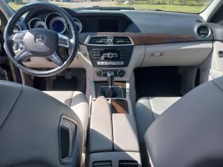 Mercedes-Benz C 180 2.1 88kW