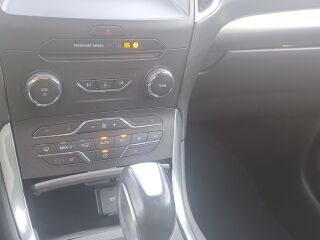 Ford S-MAX TITANIUM 2.0 132кВ