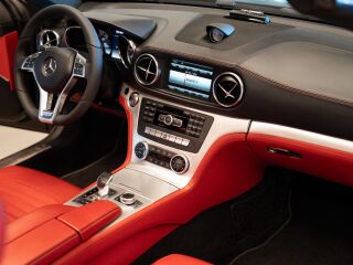 Mercedes-Benz SL 500 4.7 V8 320kW