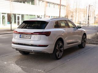 Audi e-tron 158кВ