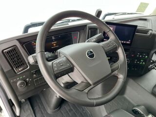 Volvo FM X 500 8x4*4 375kW