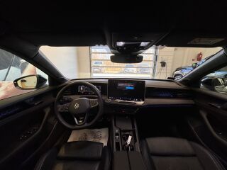Volkswagen Passat R-Line Signature Black Style 2.0 TDI 142kW