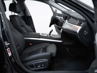 BMW 740 Facelift xDrive 3.0 230кВ