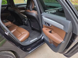 Volvo V90 AWD MY2018 2.0 R4 140kW