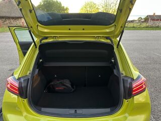 Peugeot 208 GT Hybrid 100kW