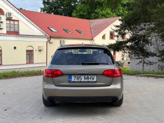 Audi A4 2.0 132кВ