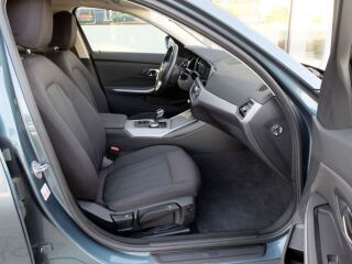 BMW 320 Touring Advantage xDrive 2.0 140kW