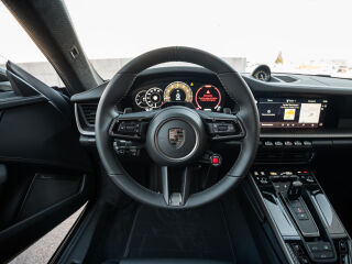 Porsche 911 TURBO S 3.6 523kW