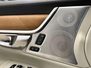 Volvo V90 Inscription AWD D5 B&W 2.0 173кВ