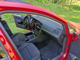 Volkswagen Golf 1.0 81kW