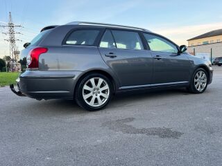 Toyota Avensis 2.0 R4 Diesel 93kW
