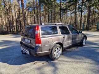 Volvo XC70 2.4 R5 D5244T4 136kW