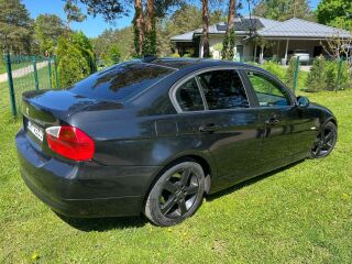 BMW 320 2.0 R4 120kW