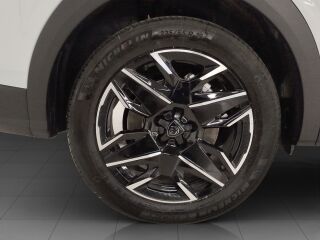 Peugeot 5008 GT Hybrid 145 e-DCS6 100kW