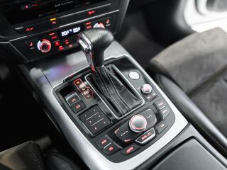 Audi A6 S_Line Plus Quattro 3.0 220kW