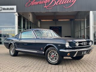 Ford Mustang Fastback GT 4.7 V8